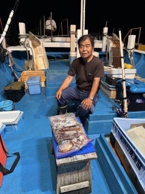 アカイカ(ケンサキイカ)・スルメイカ