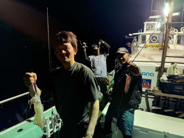 イカ(ケンサキイカ)