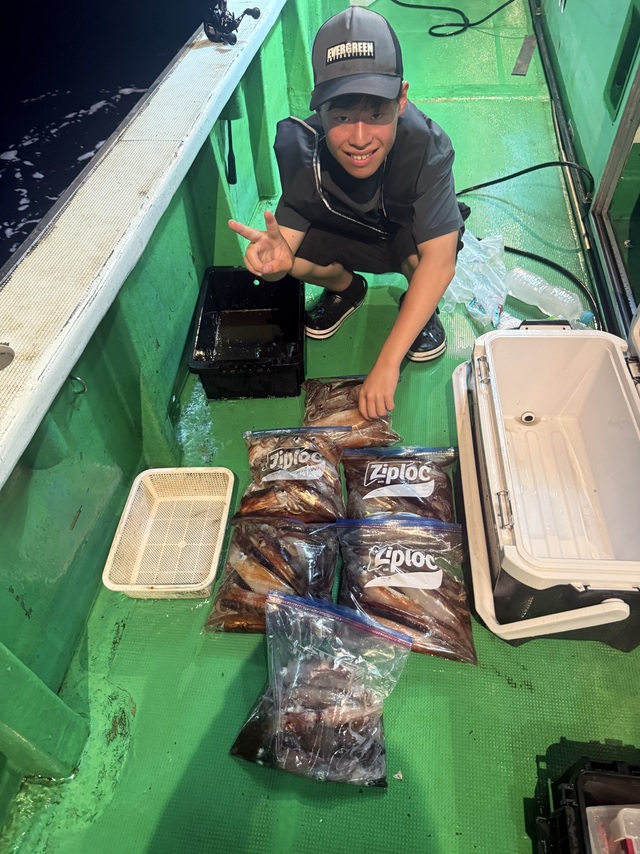 アカイカ(ケンサキイカ)・スルメイカ