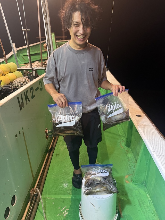 アカイカ(ケンサキイカ)・スルメイカ