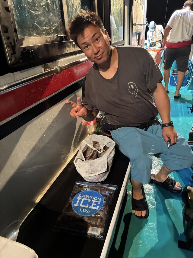 アカイカ(ケンサキイカ)