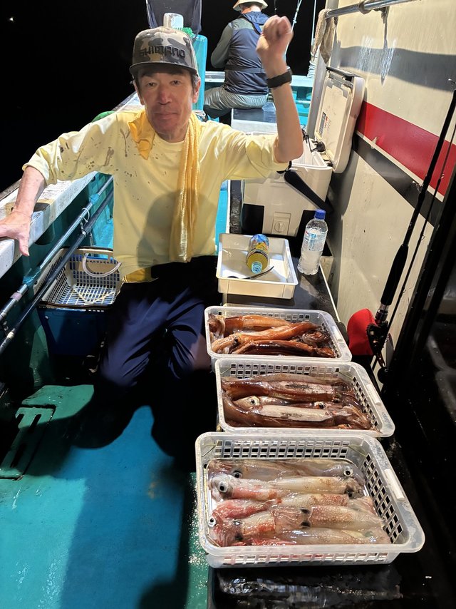 アカイカ(ケンサキイカ)