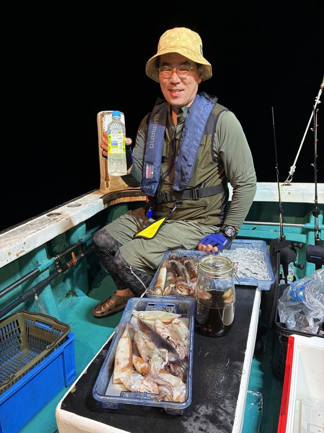 アカイカ(ケンサキイカ)