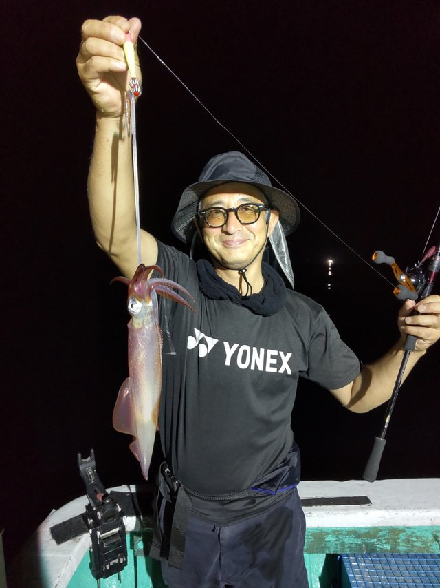 シロイカ(ケンサキイカ)