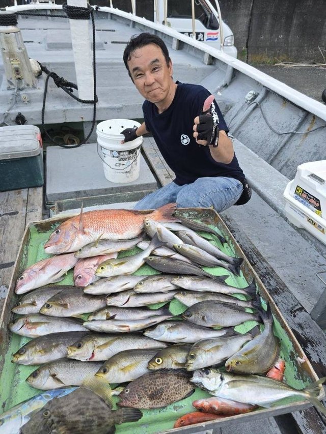 マダイ・アジ(マアジ)・イサキ・カワハギ・ハタ(マハタ)