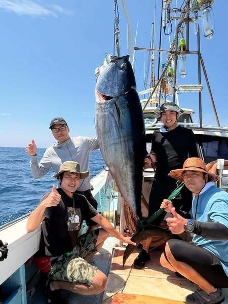 マグロ(クロマグロ)