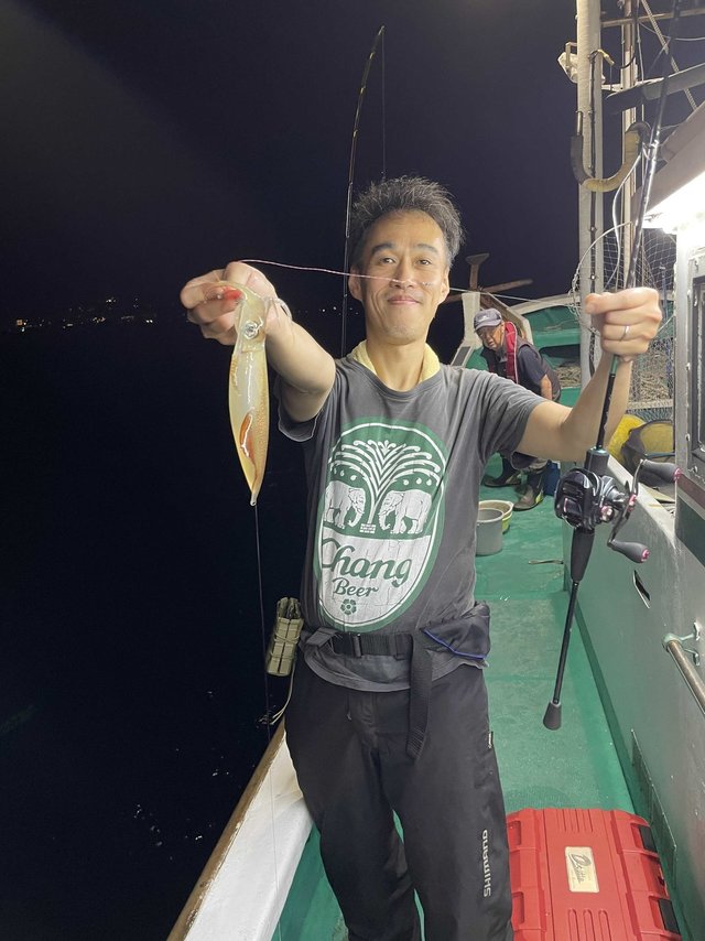 アカイカ(ケンサキイカ)