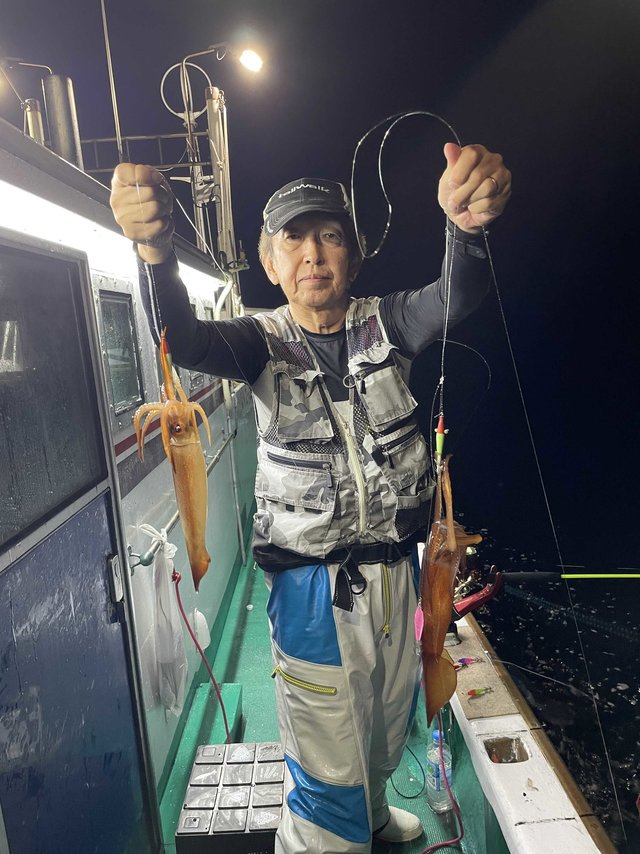 アカイカ(ケンサキイカ)