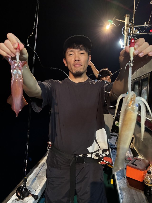 アカイカ(ケンサキイカ)