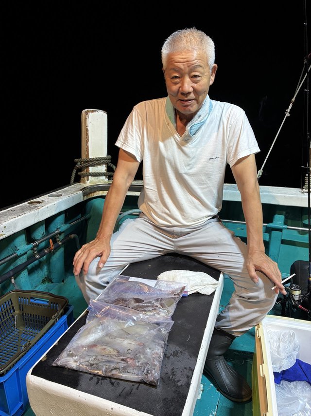 アカイカ(ケンサキイカ)