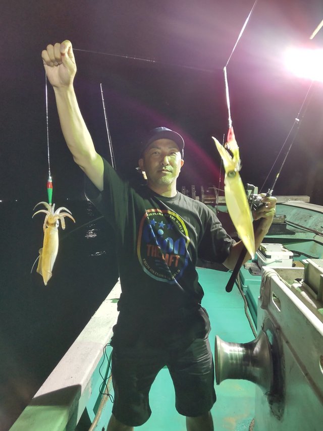 シロイカ(ケンサキイカ)