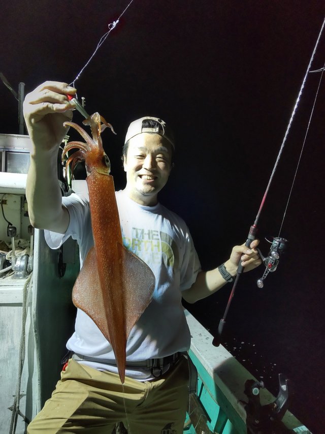 シロイカ(ケンサキイカ)