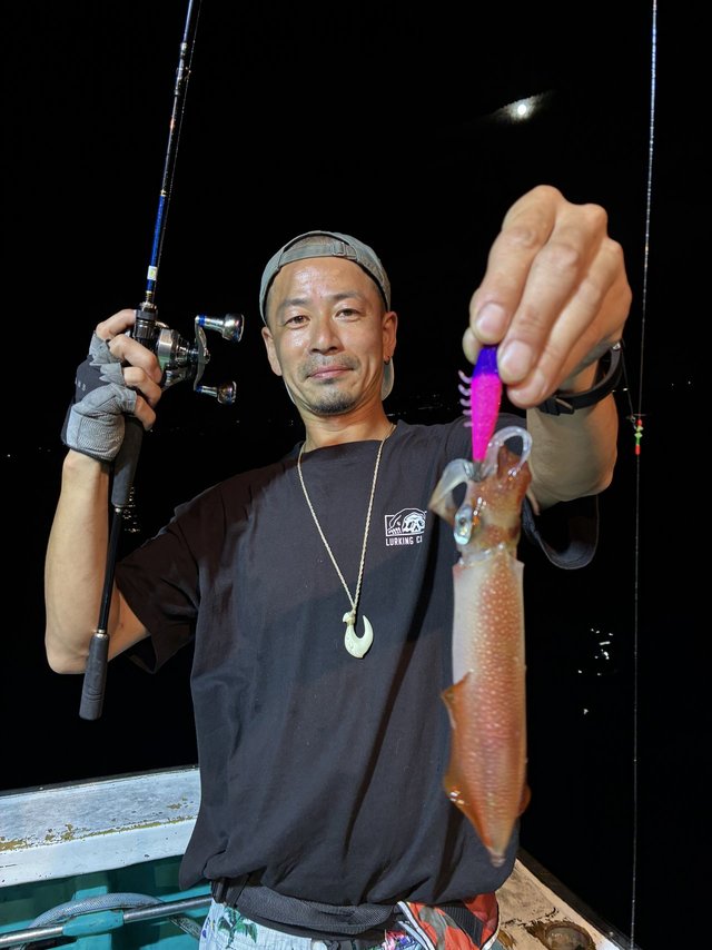 アカイカ(ケンサキイカ)