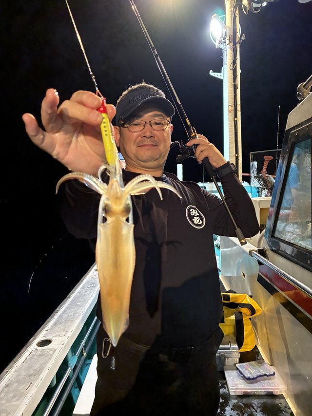 アカイカ(ケンサキイカ)