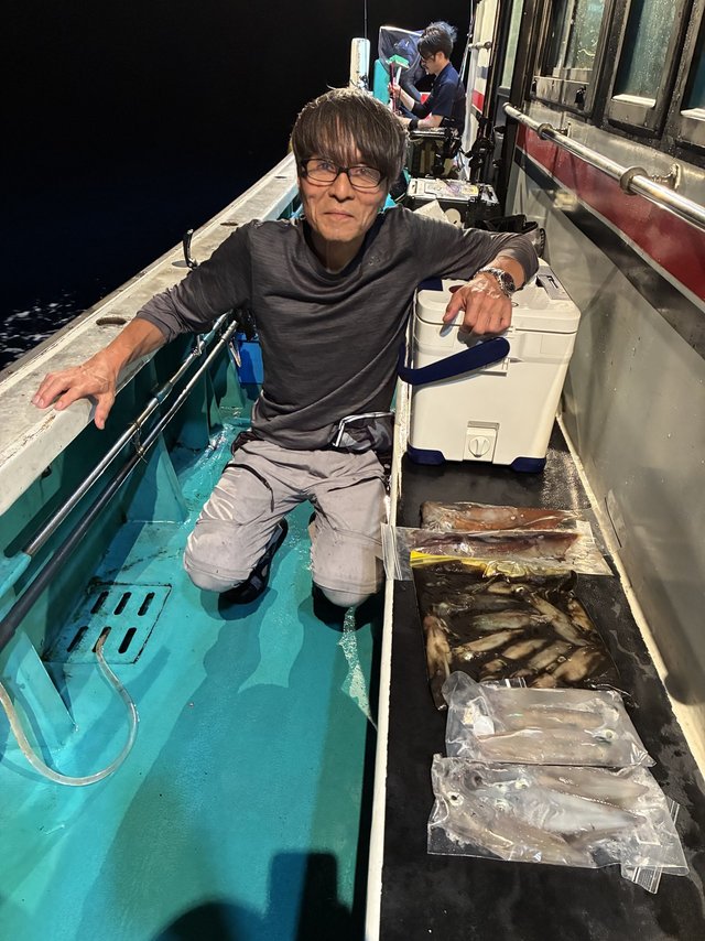 アカイカ(ケンサキイカ)