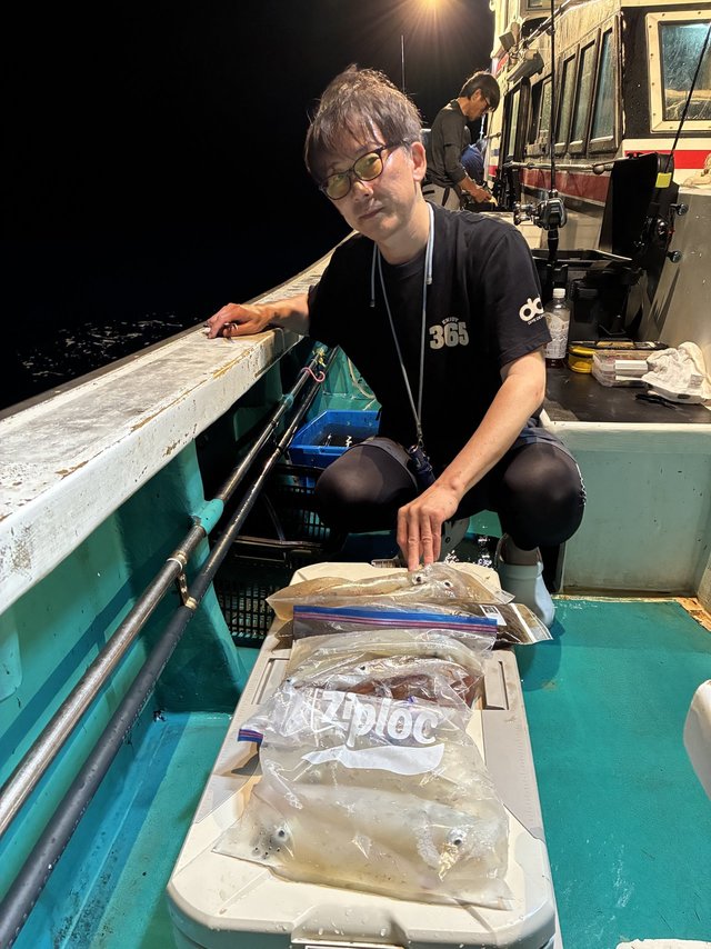 アカイカ(ケンサキイカ)