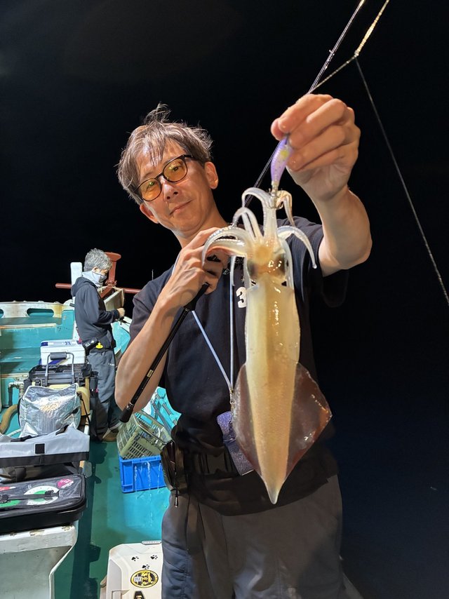 アカイカ(ケンサキイカ)