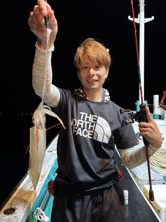 アカイカ(ケンサキイカ)