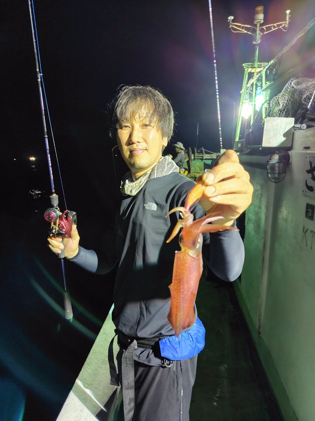 シロイカ(ケンサキイカ)