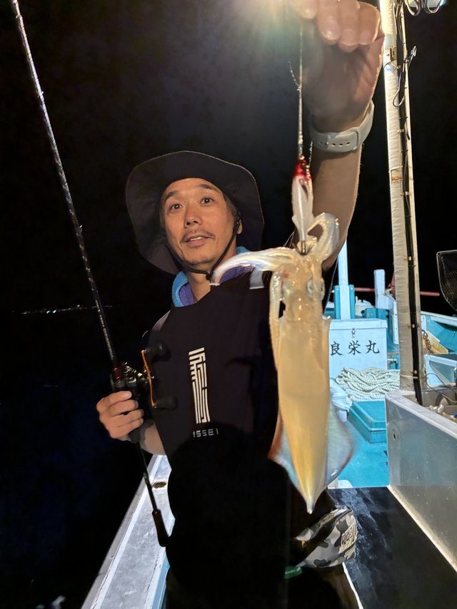 アカイカ(ケンサキイカ)