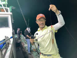 アカイカ(ケンサキイカ)