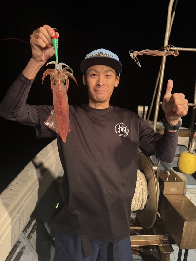 シロイカ(ケンサキイカ)