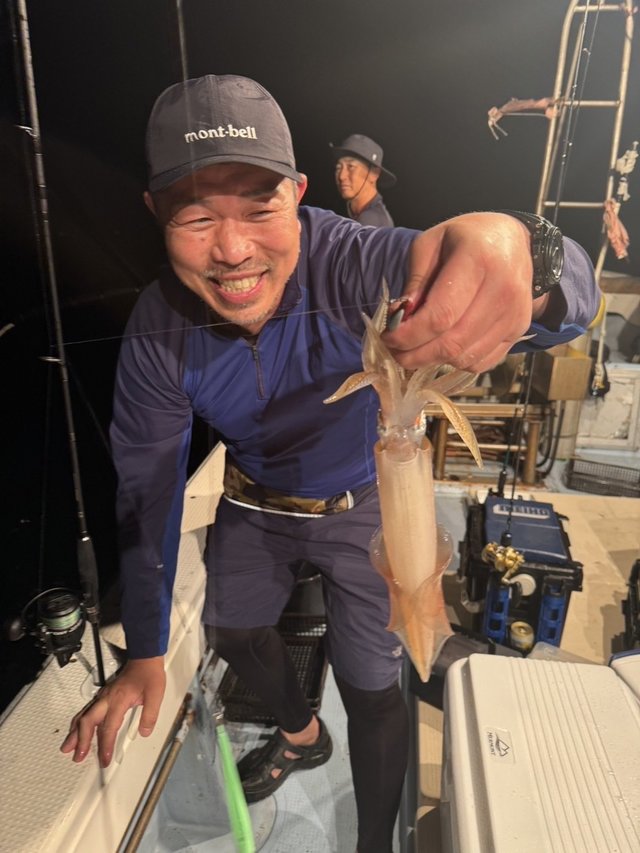 シロイカ(ケンサキイカ)