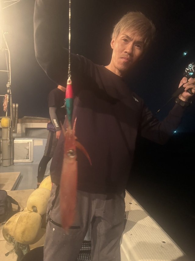 シロイカ(ケンサキイカ)