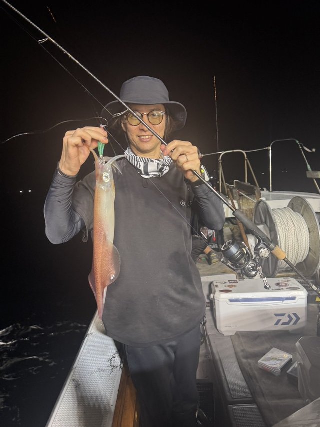 シロイカ(ケンサキイカ)