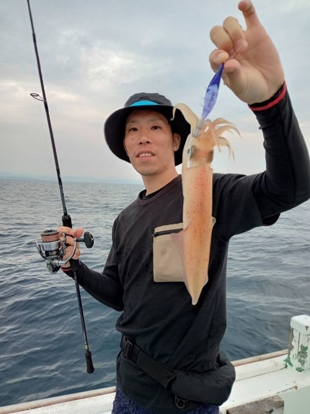 シロイカ(ケンサキイカ)