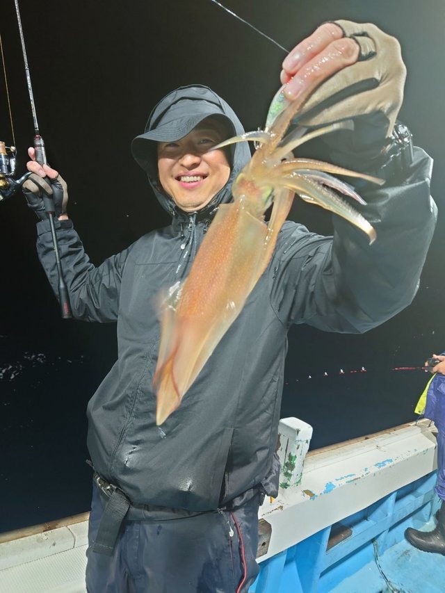 シロイカ(ケンサキイカ)