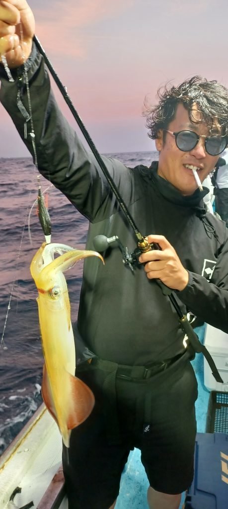 シロイカ(ケンサキイカ)