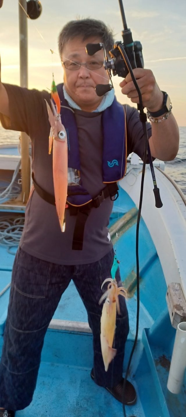 シロイカ(ケンサキイカ)