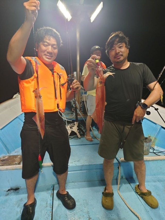 シロイカ(ケンサキイカ)