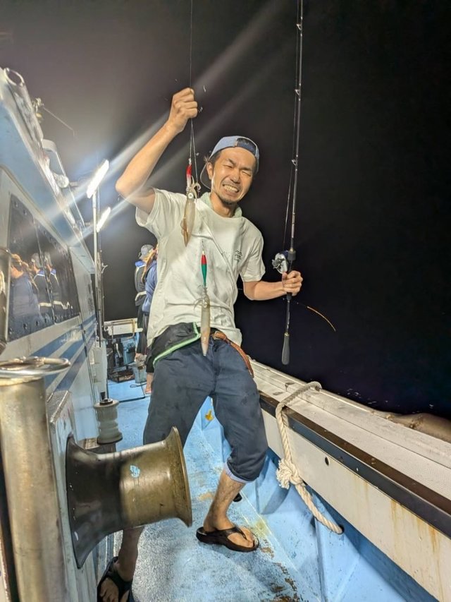 シロイカ(ケンサキイカ)