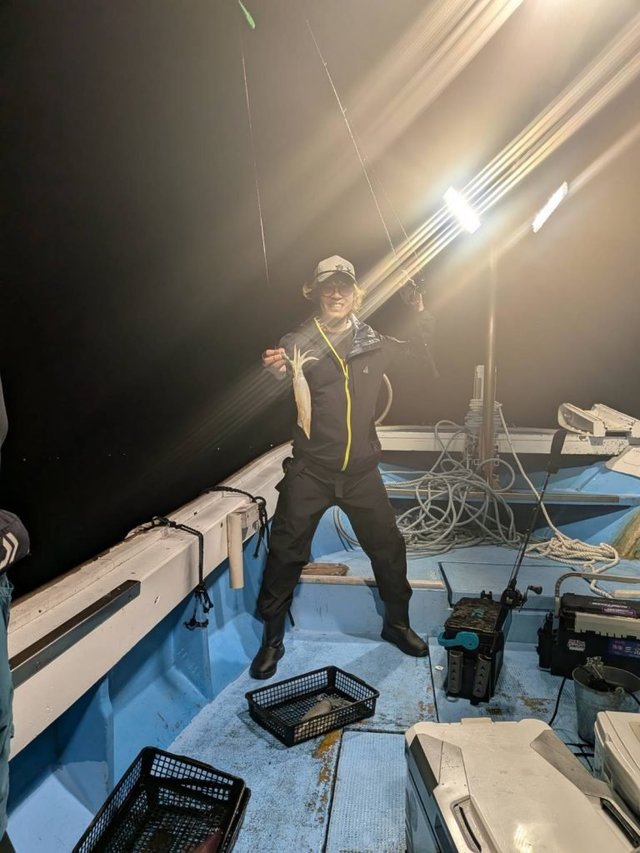 シロイカ(ケンサキイカ)