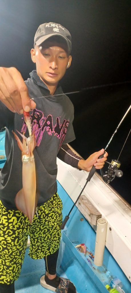 シロイカ(ケンサキイカ)