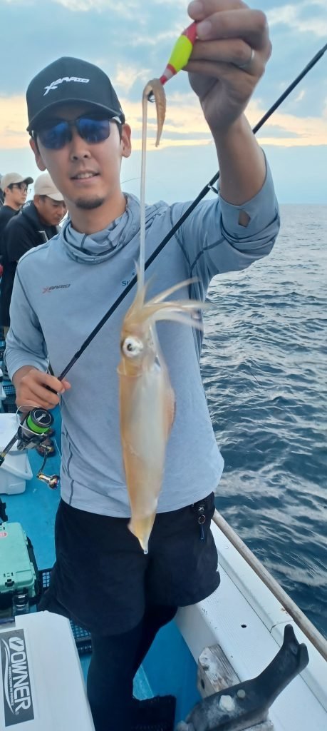 シロイカ(ケンサキイカ)