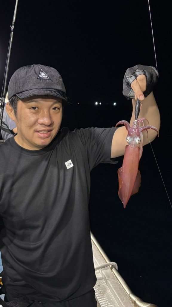 シロイカ(ケンサキイカ)