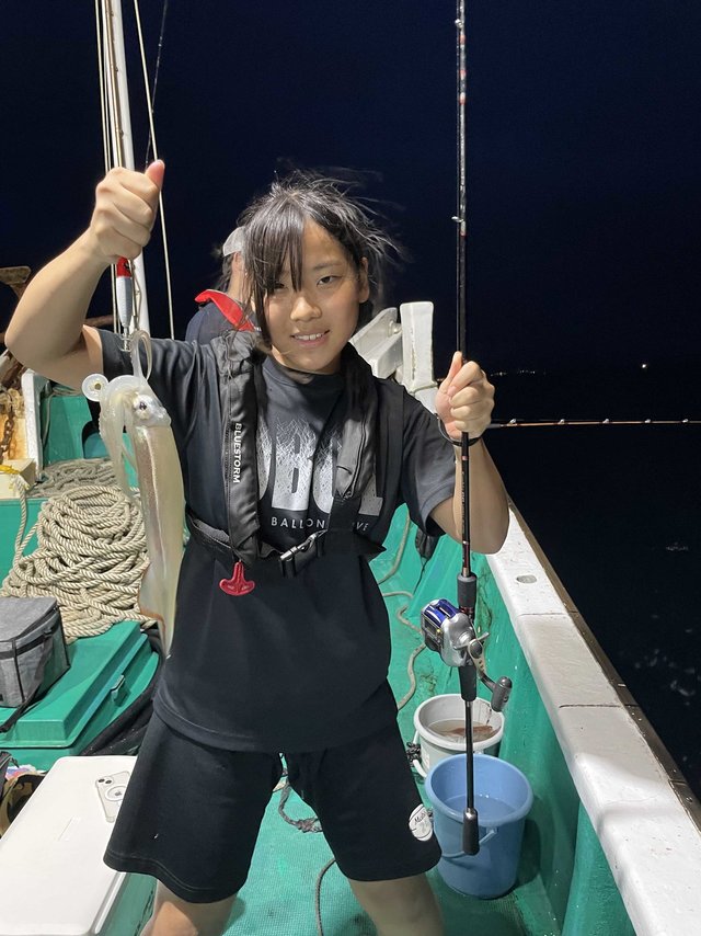 アカイカ(ケンサキイカ)