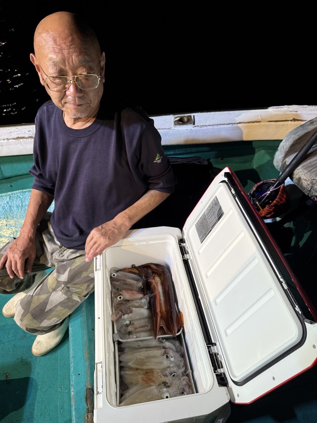 アカイカ(ケンサキイカ)