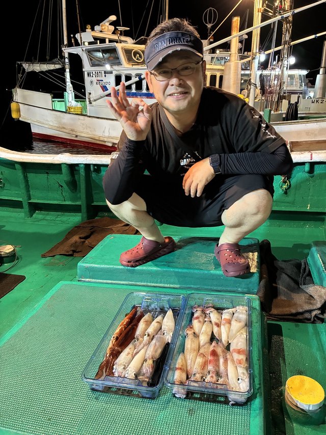 アカイカ(ケンサキイカ)