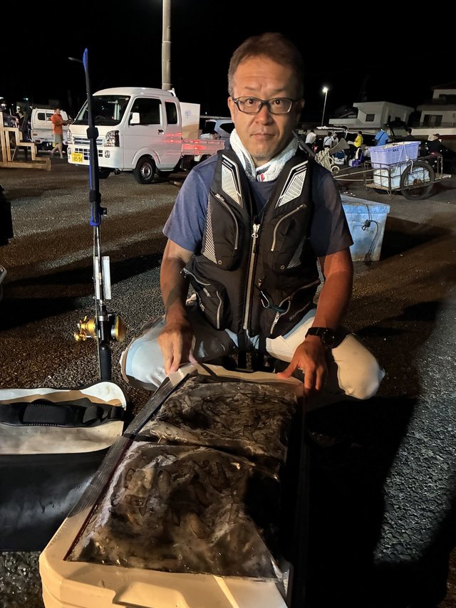 アカイカ(ケンサキイカ)