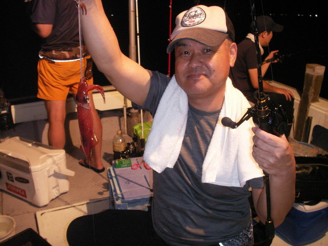 シロイカ(ケンサキイカ)