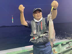 アカイカ(ケンサキイカ)