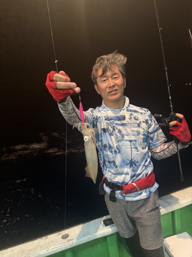 アカイカ(ケンサキイカ)