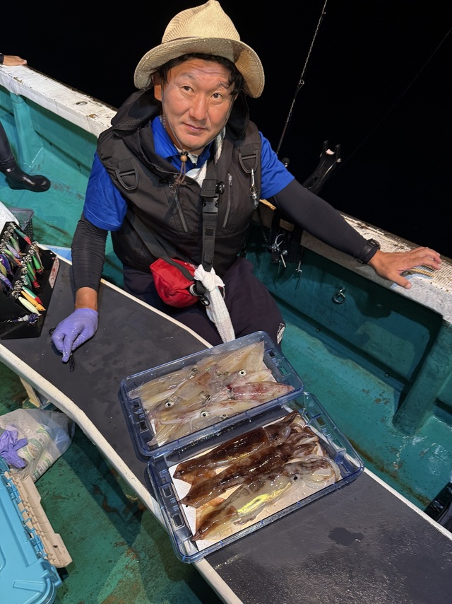 アカイカ(ケンサキイカ)