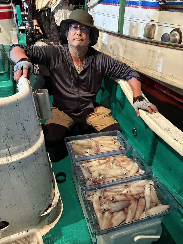 アカイカ(ケンサキイカ)