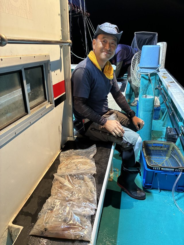 アカイカ(ケンサキイカ)