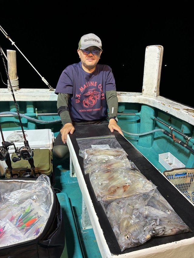 アカイカ(ケンサキイカ)